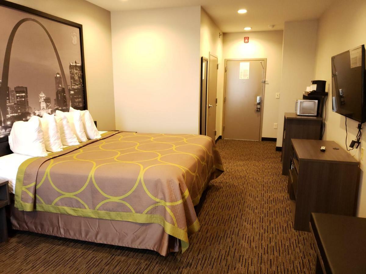 Hotel Super 8 By Wyndham St. Louis North Esterno foto