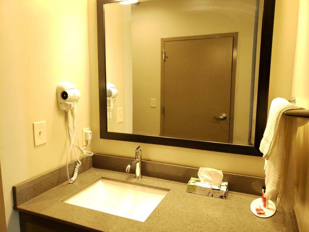 Hotel Super 8 By Wyndham St. Louis North Esterno foto