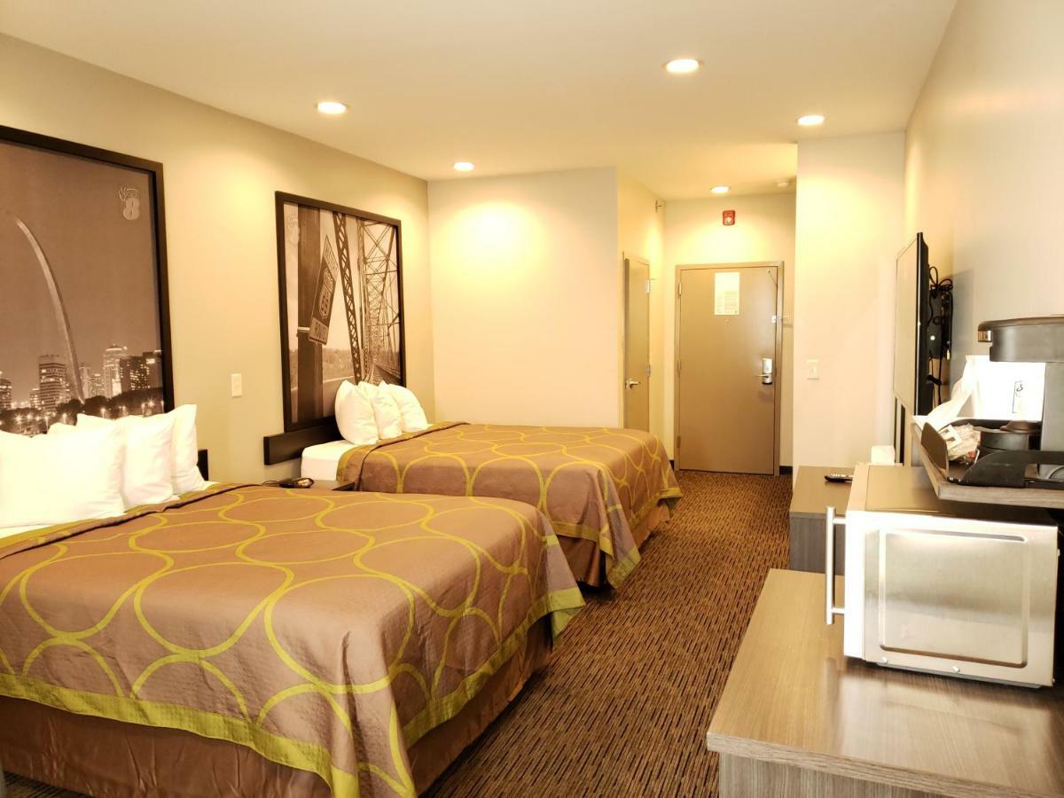 Hotel Super 8 By Wyndham St. Louis North Esterno foto