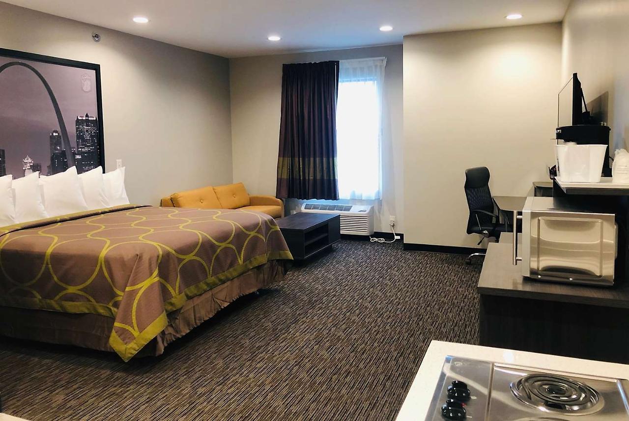 Hotel Super 8 By Wyndham St. Louis North Esterno foto