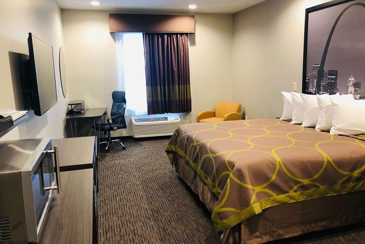 Hotel Super 8 By Wyndham St. Louis North Esterno foto